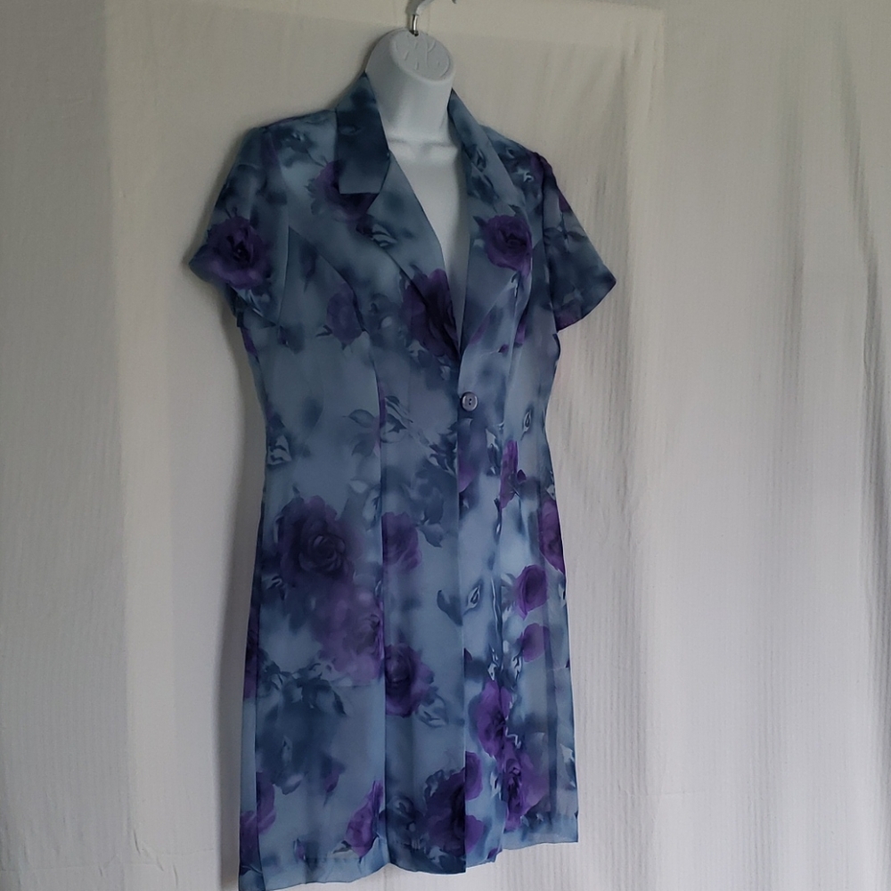 Dress - Picture 2 of 16